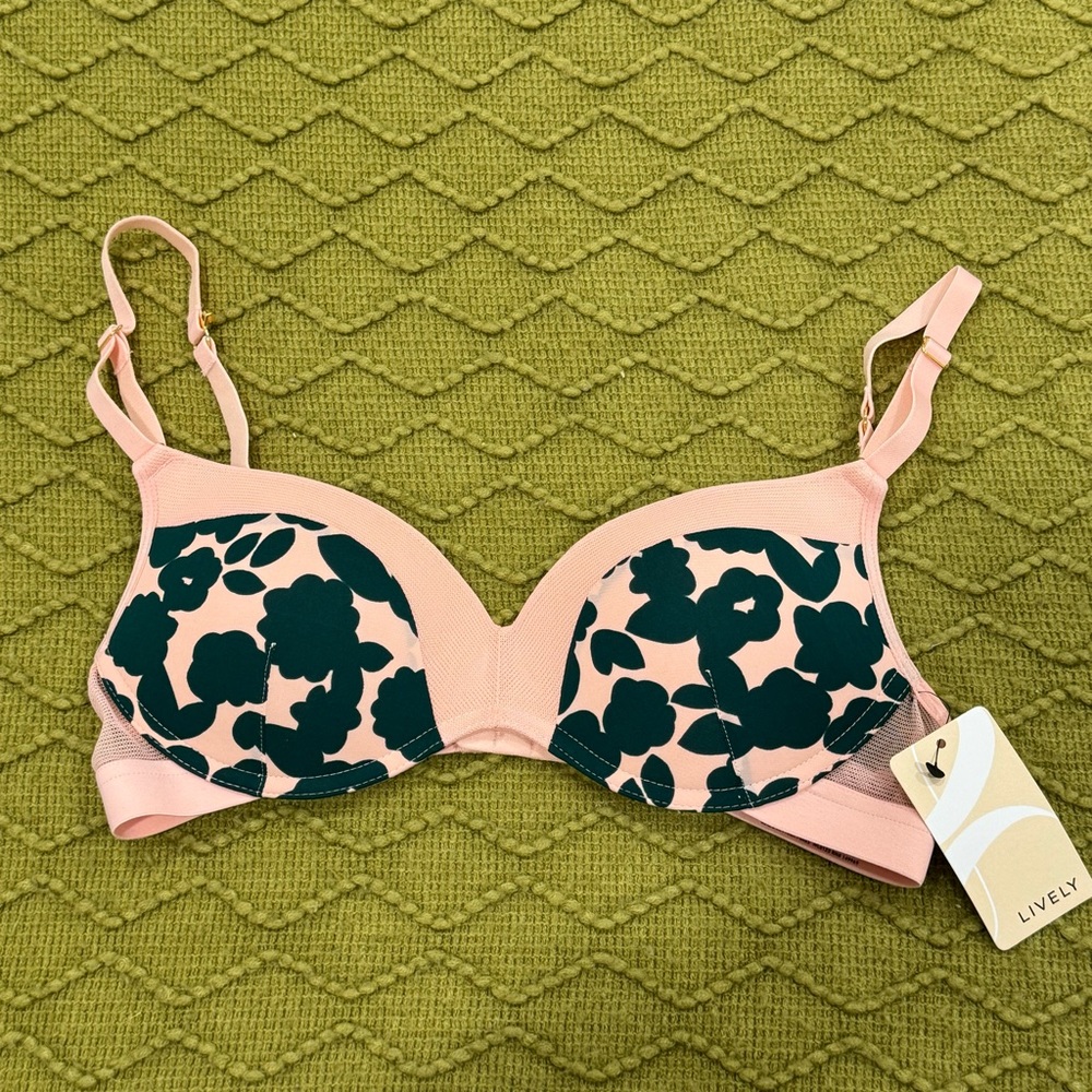 Lively | Tshirt bra | Retro Blooms Pink and Green | 34B